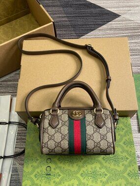 Gucci Women Ophidia Mini Shoulder Bag In GG Monogram Fabric